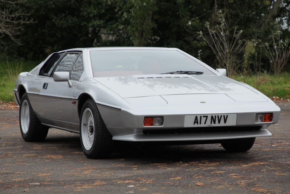 Lotus Esprit 13